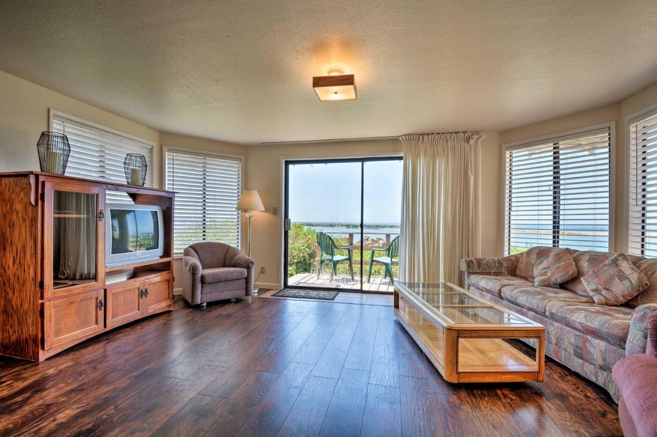 Smith River Vintage Cabin Oceanfront Deck And Views 외부 사진