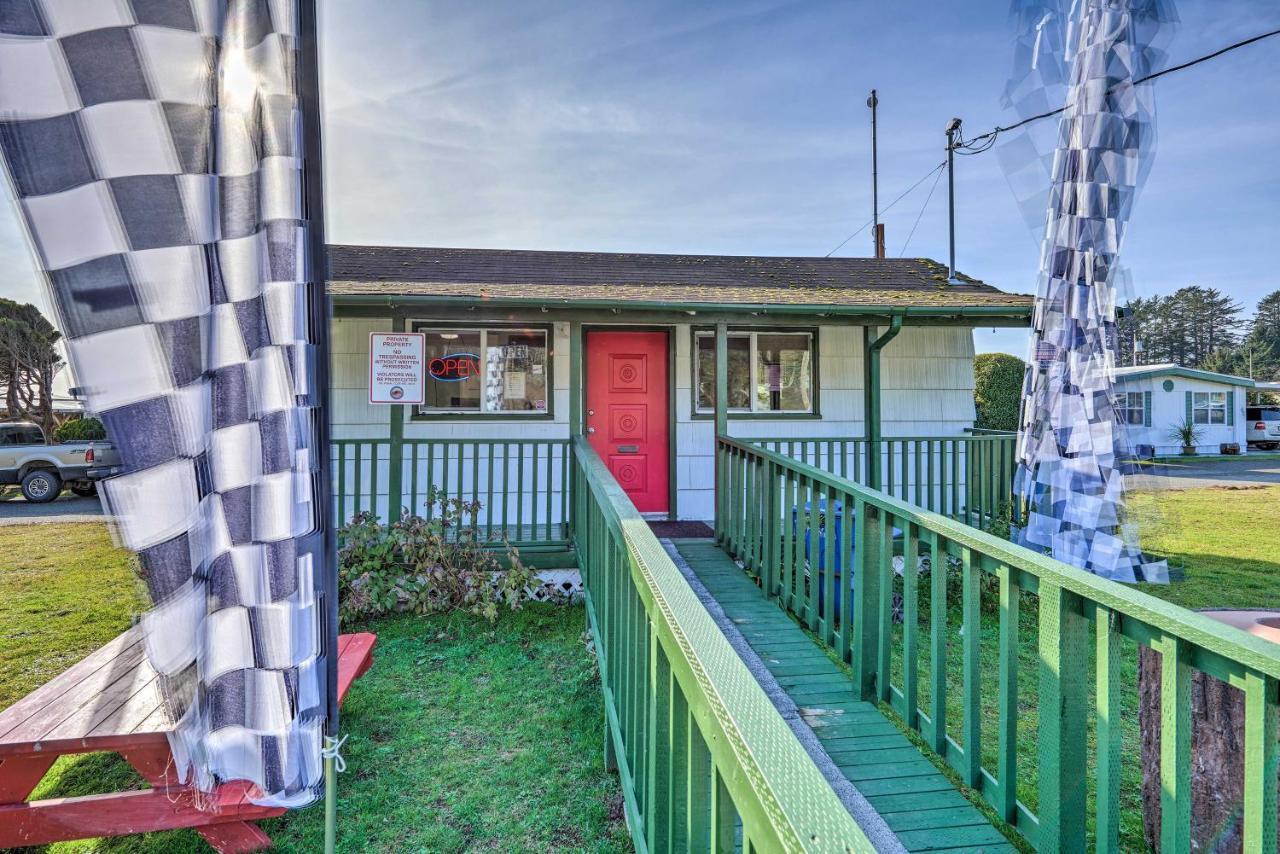 Smith River Vintage Cabin Oceanfront Deck And Views 외부 사진